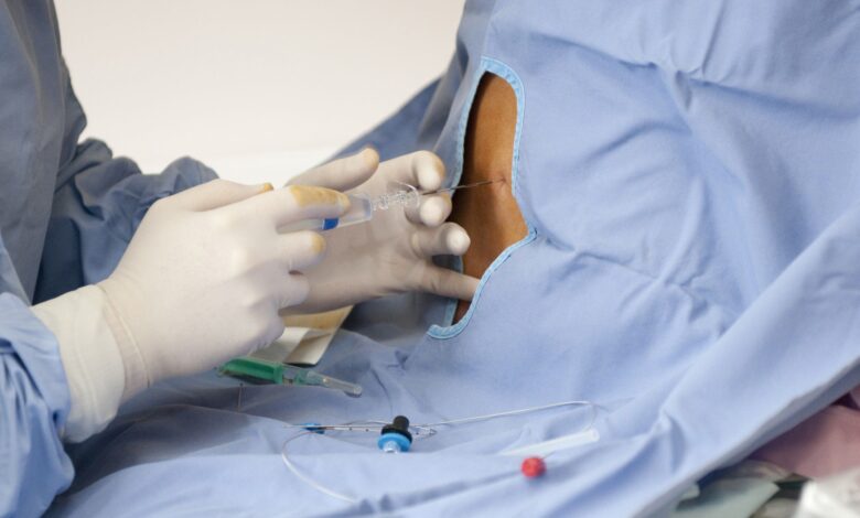¿Cómo se usa la anestesia regional durante la cirugía?