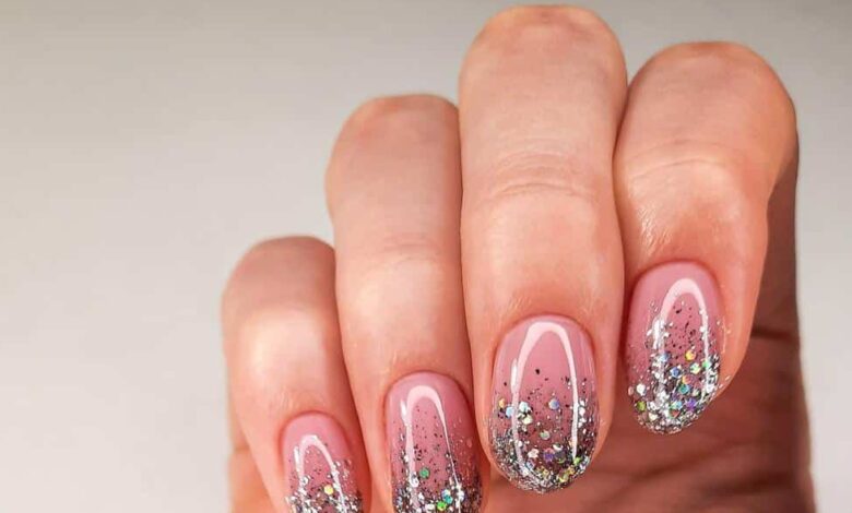 Cómo queda y cómo se comporta el esmalte de uñas con purpurina