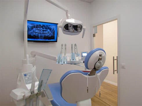 clínicas de estética dental pantalla