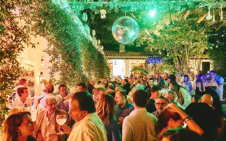 REBEL NOSES®️ organiza una fiesta única en Marbella para celebrar a su comunidad de pacientes